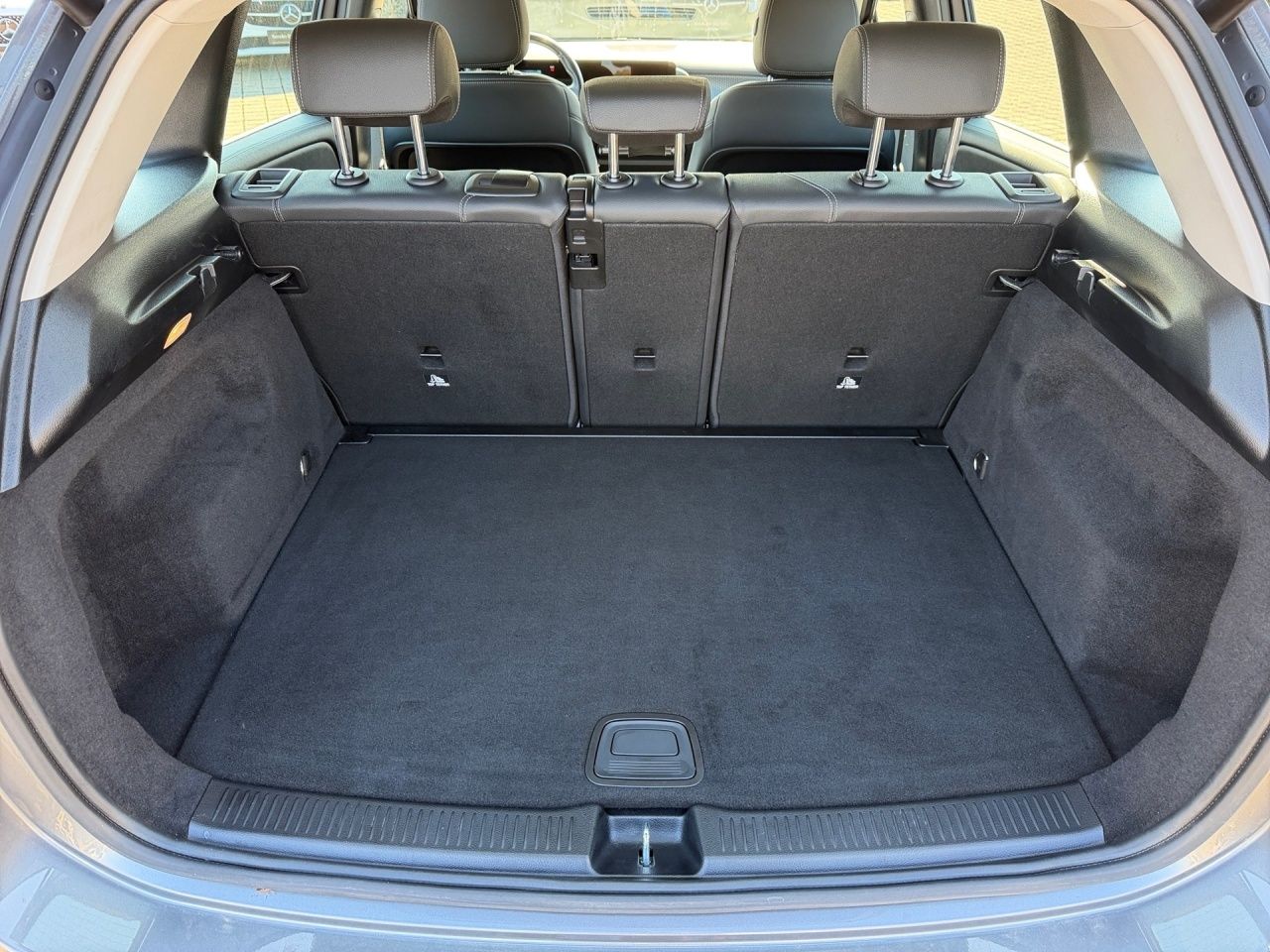 Fahrzeugabbildung Mercedes-Benz B 180 PROGRESSIVE+AHK+LHZ+LED+EL.HECKKL+TOTWINK+