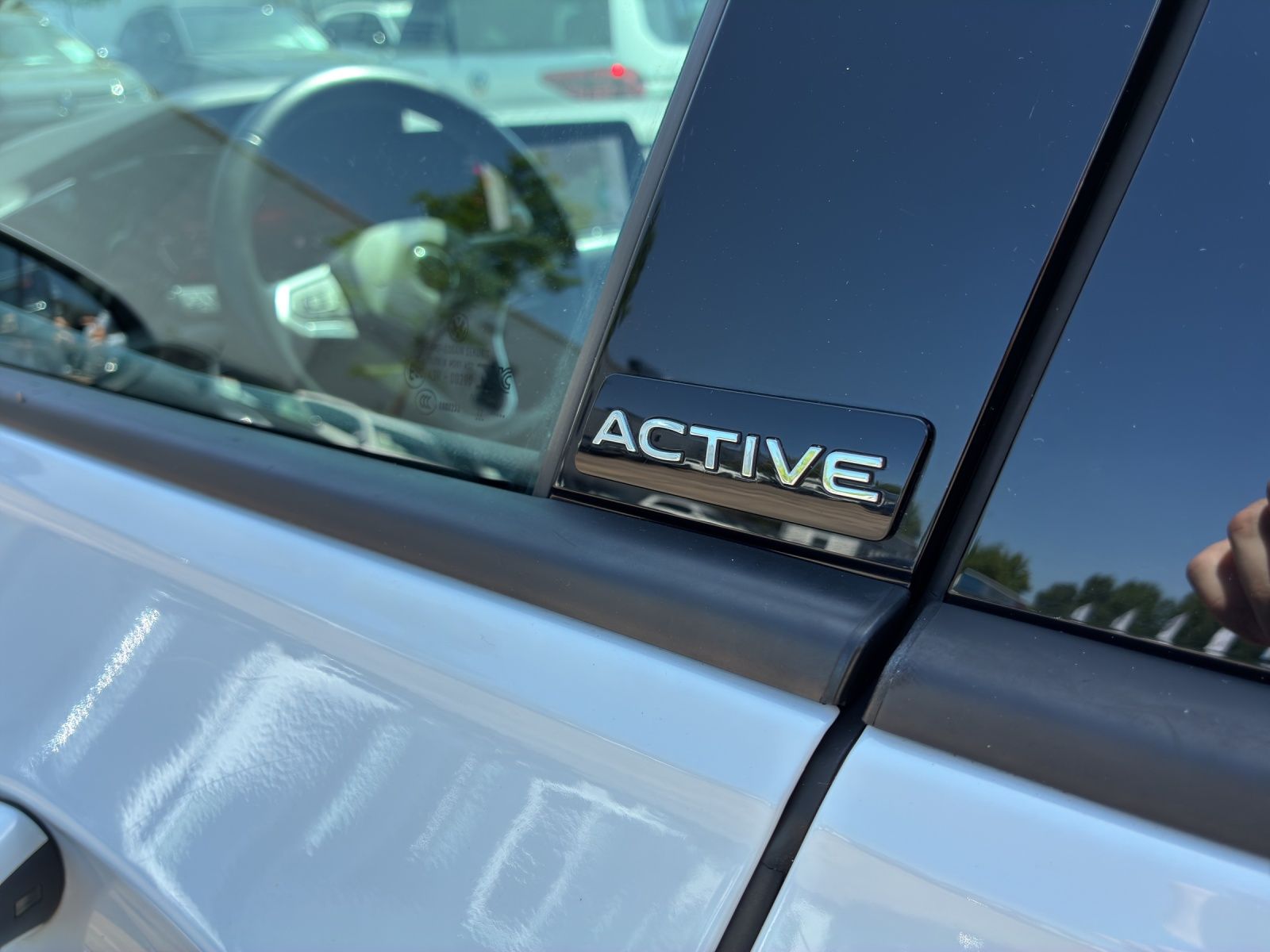 Fahrzeugabbildung Volkswagen Golf VIII TDI Active DSG LED Navi ACC AID SHZ