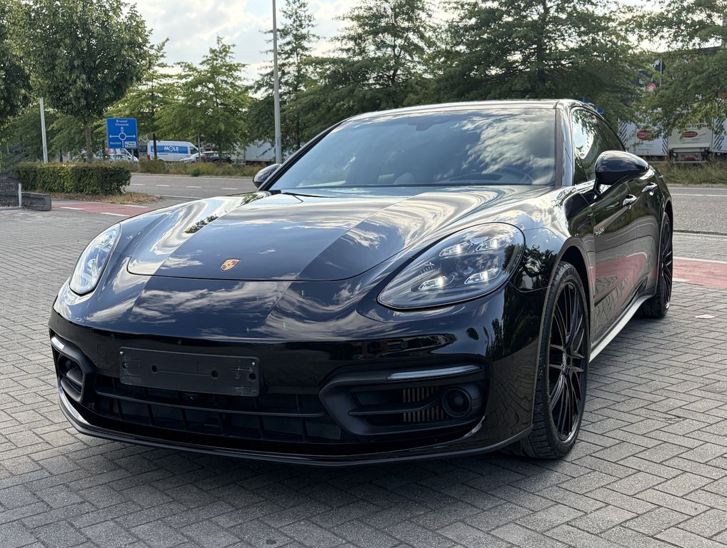 Image of Porsche Panamera