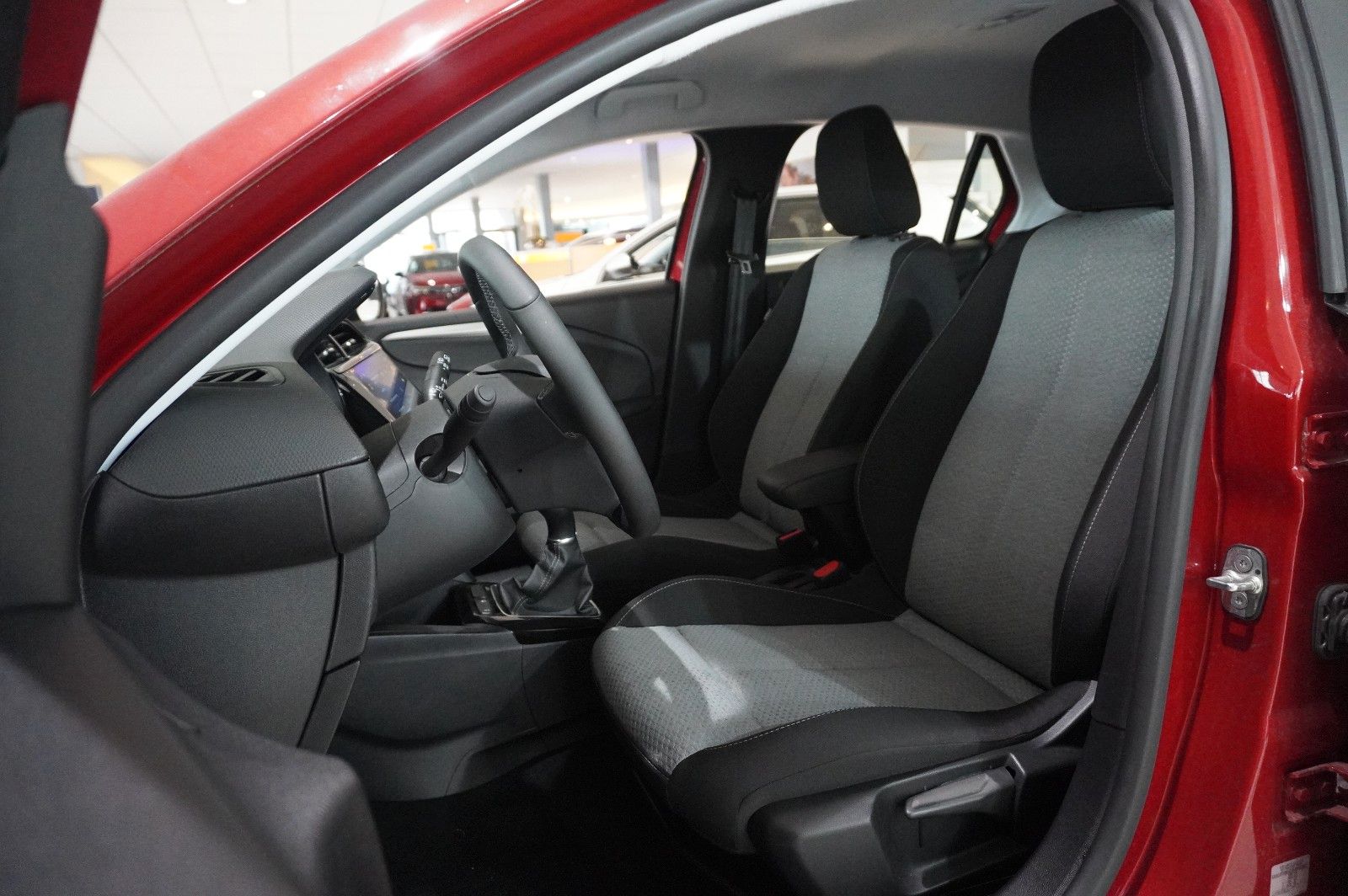 Fahrzeugabbildung Opel Corsa F 1.2 FACELIFT NAVI/LED/KAMERA/VIRTU./DAB+