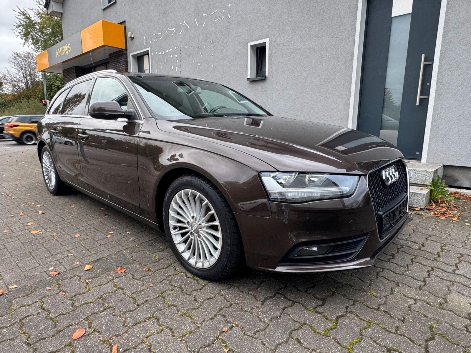 Audi A4 2012 — rear view