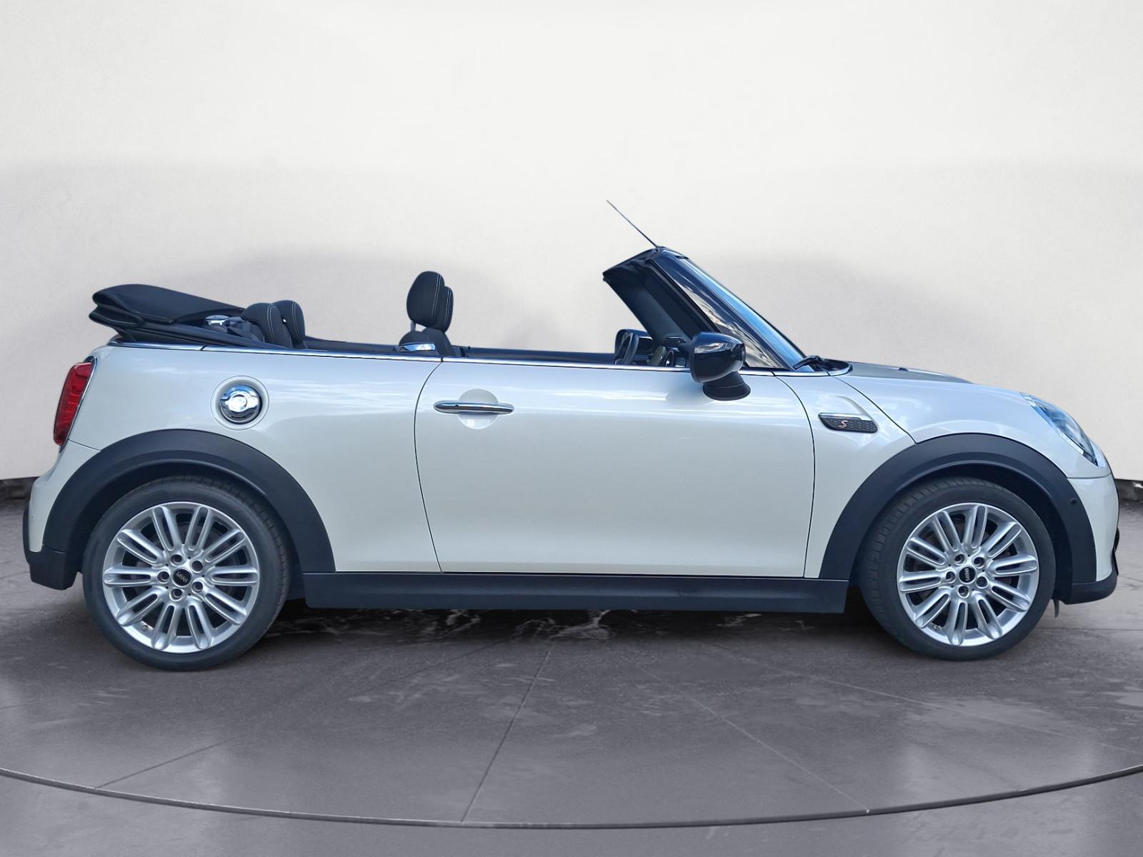 MINI Cooper S Cabrio Classic Trim Steptronic Kamera S