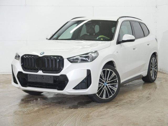 BMW iX1 xDrive30 ///M-Sport ACC 360° AHK HUD HiFi H-