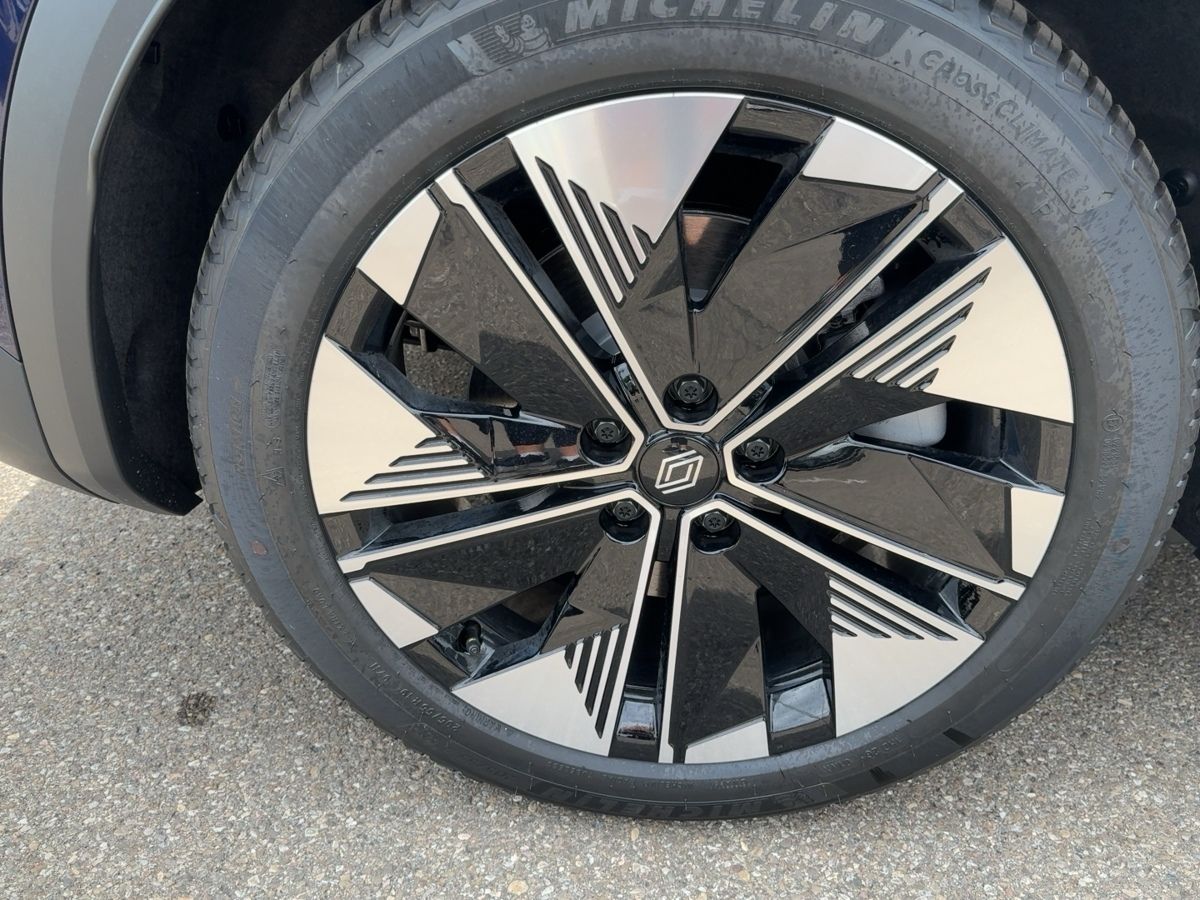 Fahrzeugabbildung Renault Scenic E-Tech 100% ele Techno 220 Long Range ABS