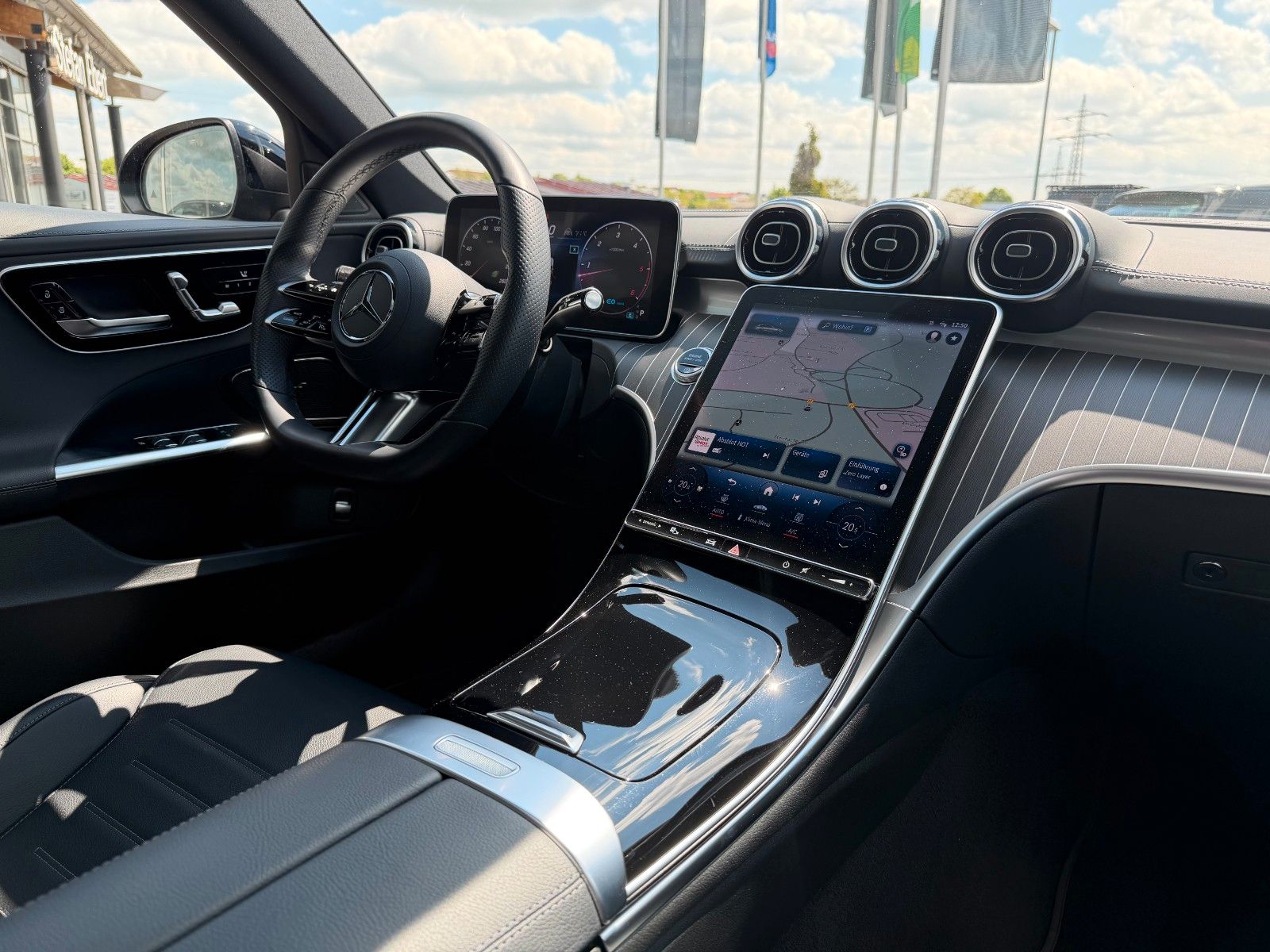 Fahrzeugabbildung Mercedes-Benz C 300d T AMG+Digital+Pano+AHK+Memory+360+HUD