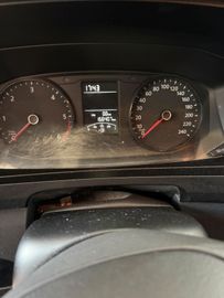 Volkswagen T6 Transporter - 10