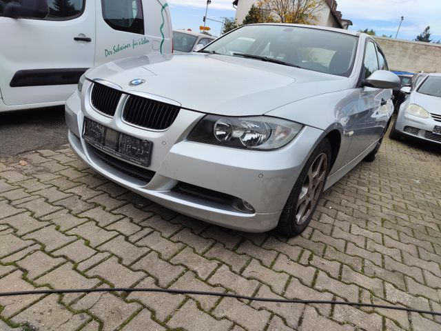 BMW 320 Baureihe 3 Lim. 320i