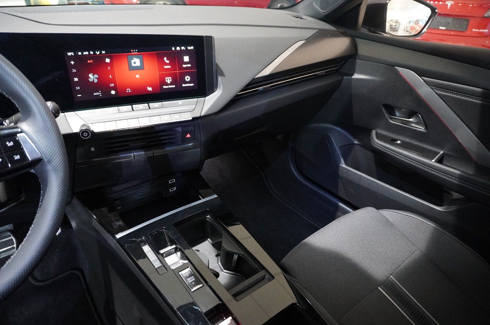 Fahrzeugabbildung Opel Astra L ST 1.2T GS LINE NAVI/LED/360°/VIRT./DAB+