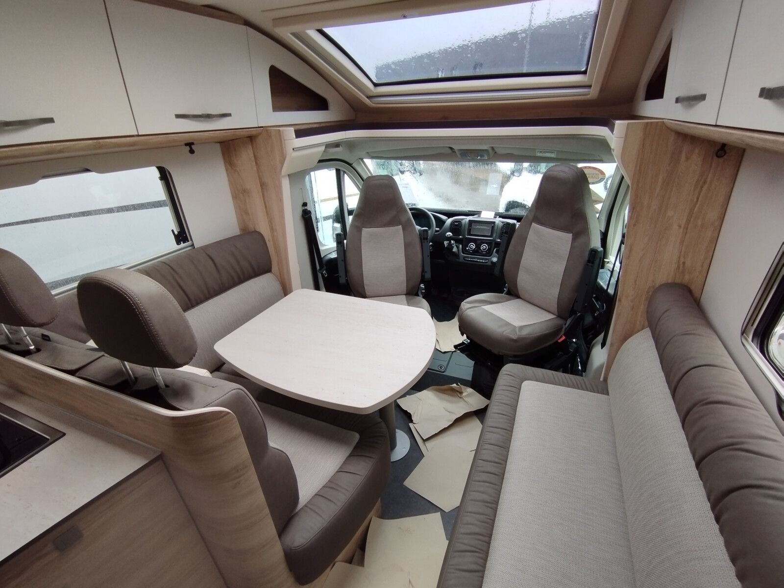 Fahrzeugabbildung Eura Mobil Profila T PT 675 SB Mondial Paket