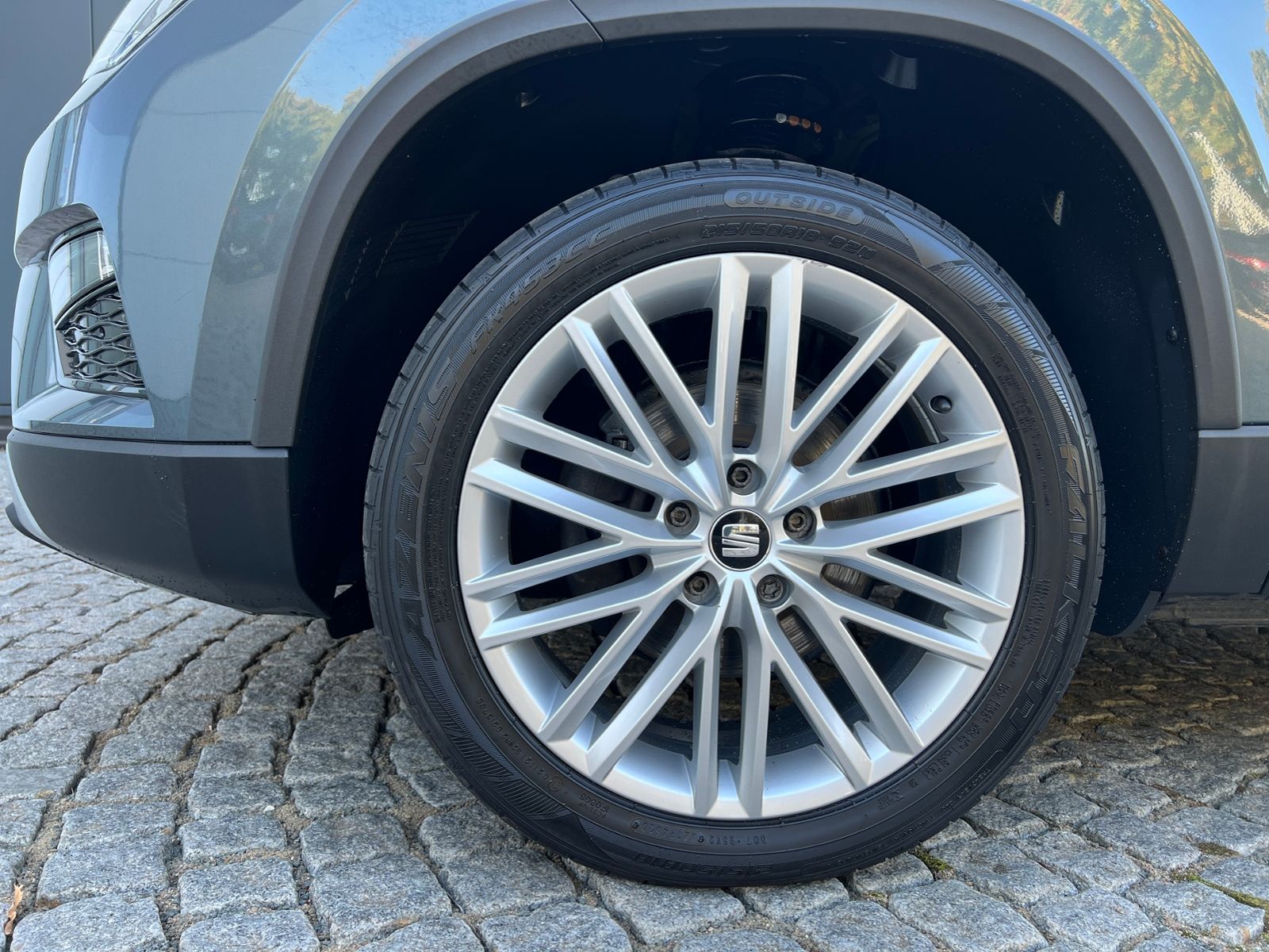Fahrzeugabbildung SEAT Ateca 1.5 TSI DSG ACT Xcellence *AHK, Kamera, 18