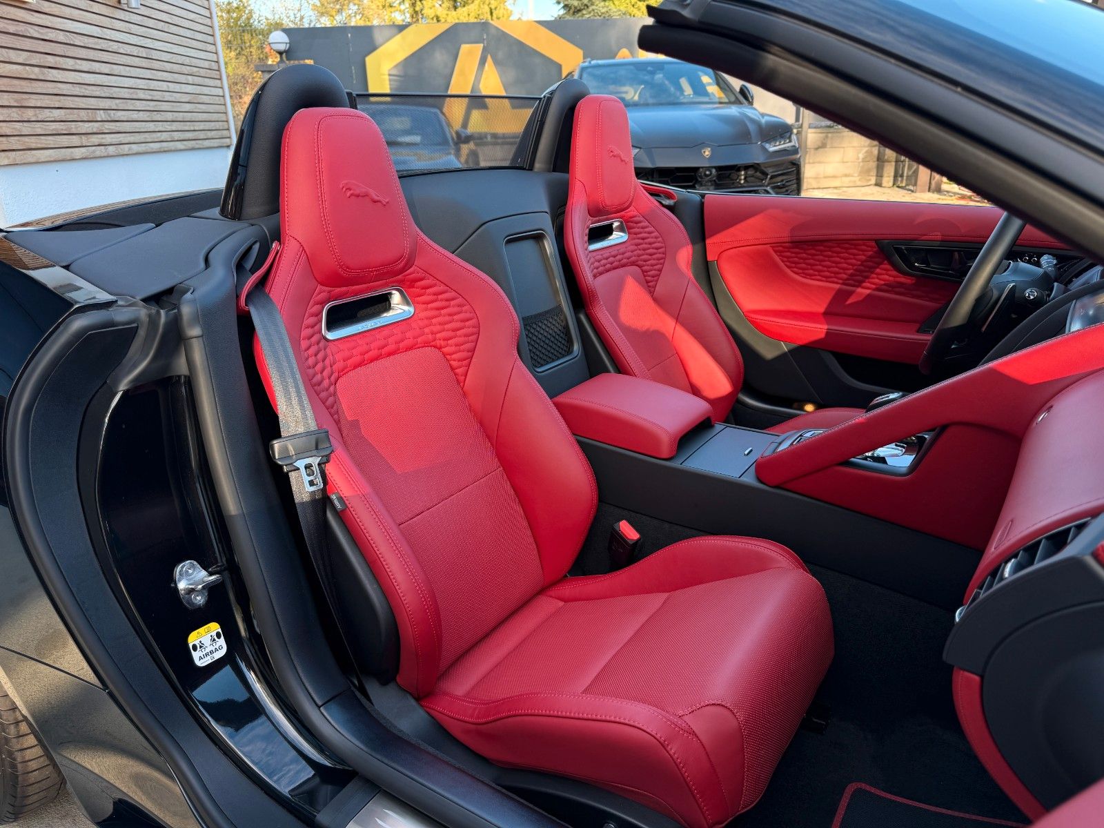 JAGUAR F-Type F-Type P450 AWD R-Dynamic Black Pixel-Led – Ansicht 23