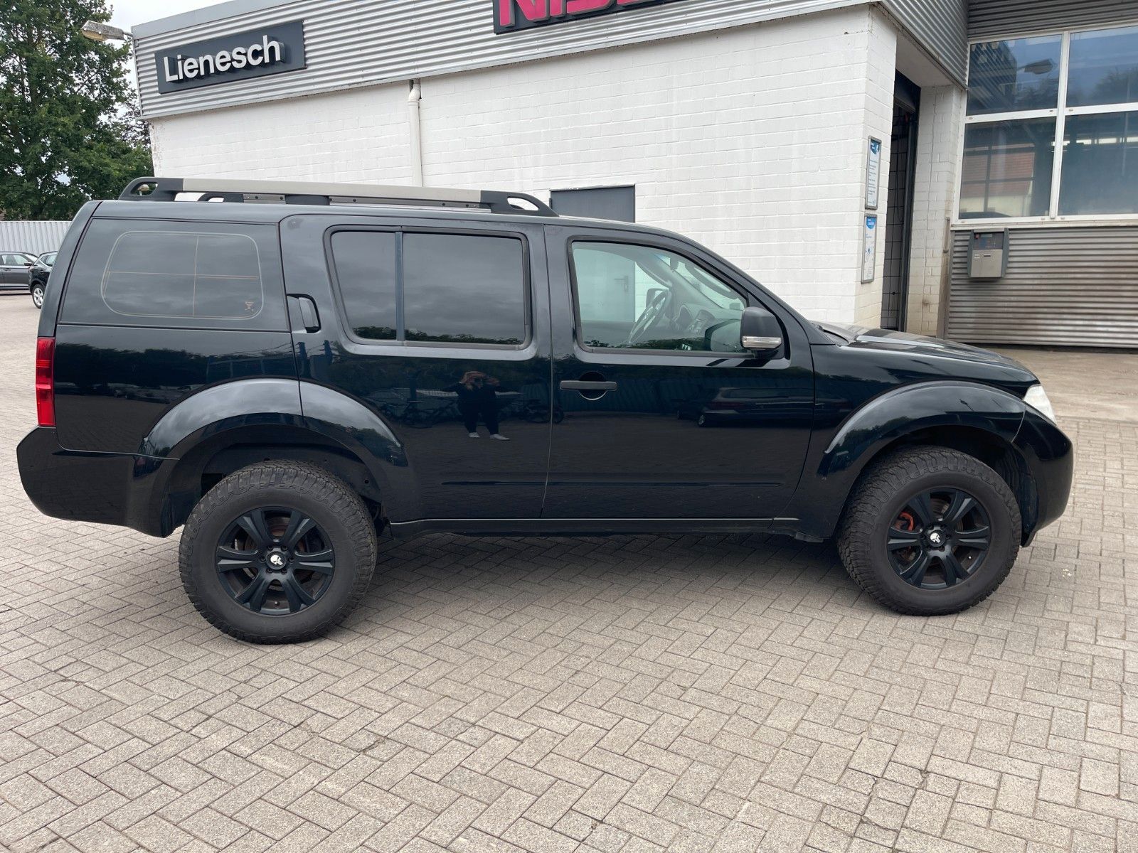 Fahrzeugabbildung Nissan Pathfinder 2.5 dCi AHK -Motorschaden-