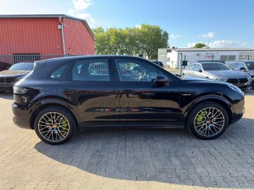 Porsche Cayenne - 5