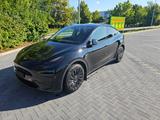 Tesla Model Y Long Range RWD mit Ambientebeleuchtung  - gebrauchte Tesla Model Y aus dem Jahr 2024
