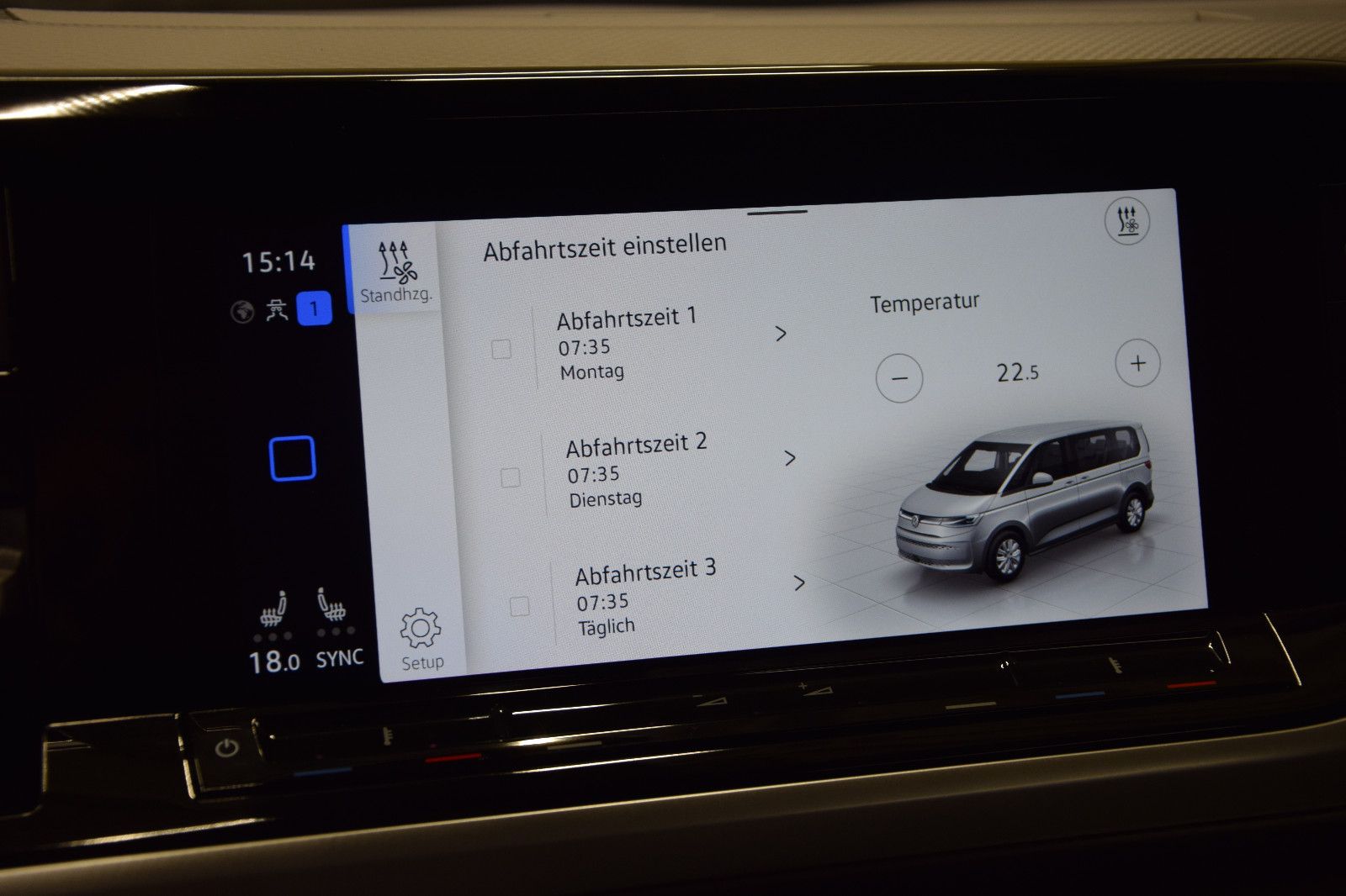 Fahrzeugabbildung Volkswagen T7 Multivan Style Pano ACC IQ AHK Stndhzg Alcant