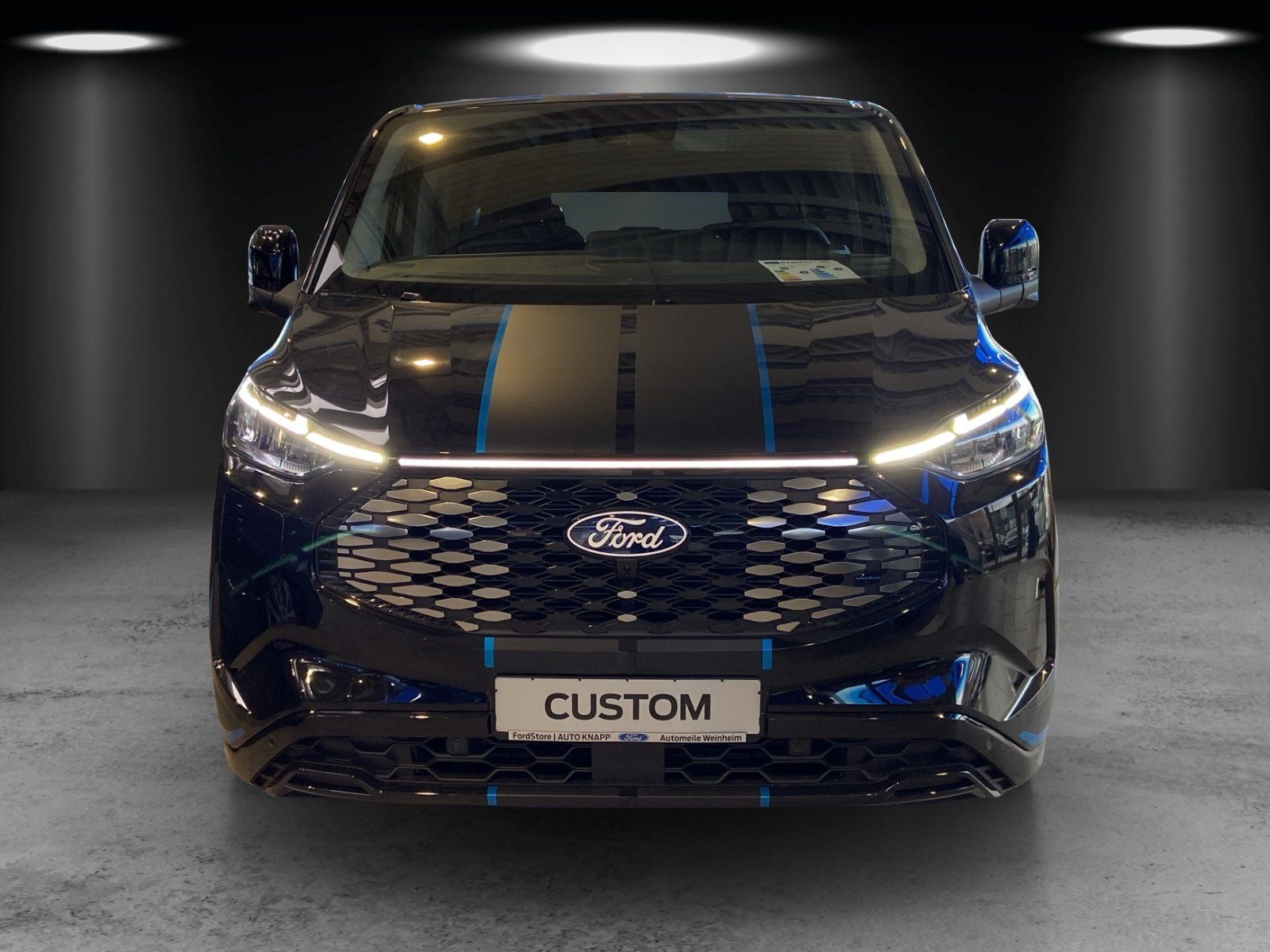 Fahrzeugabbildung Ford E-Tourneo Custom Sport Glasdach Schiebetür elek.