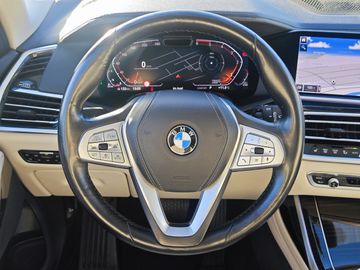 BMW X7 - 9