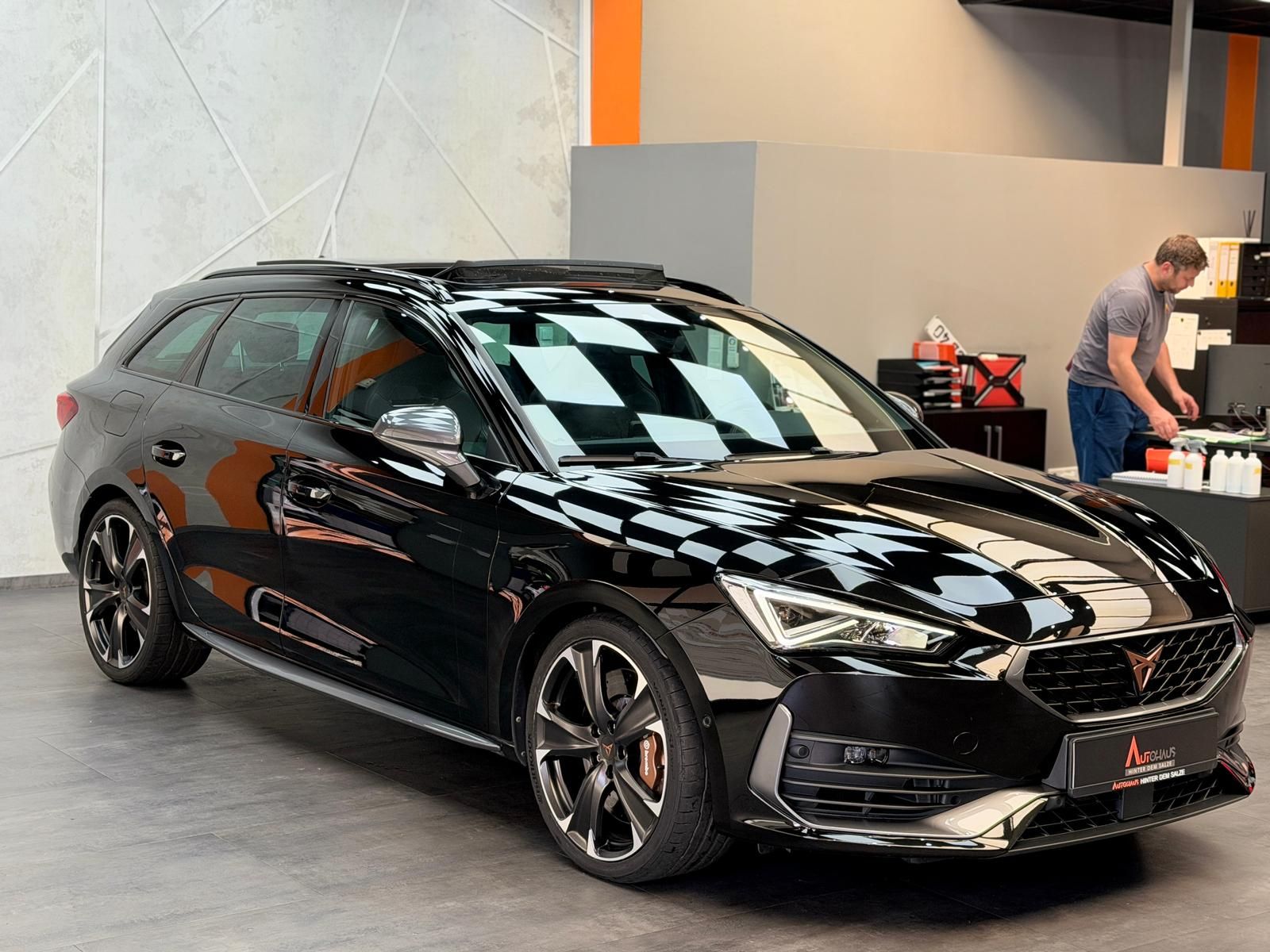 Cupra Leon VZ 4Drive 2.0 TSI|AHK|PANO|KAM|VIRT|LED|LM imagem 3