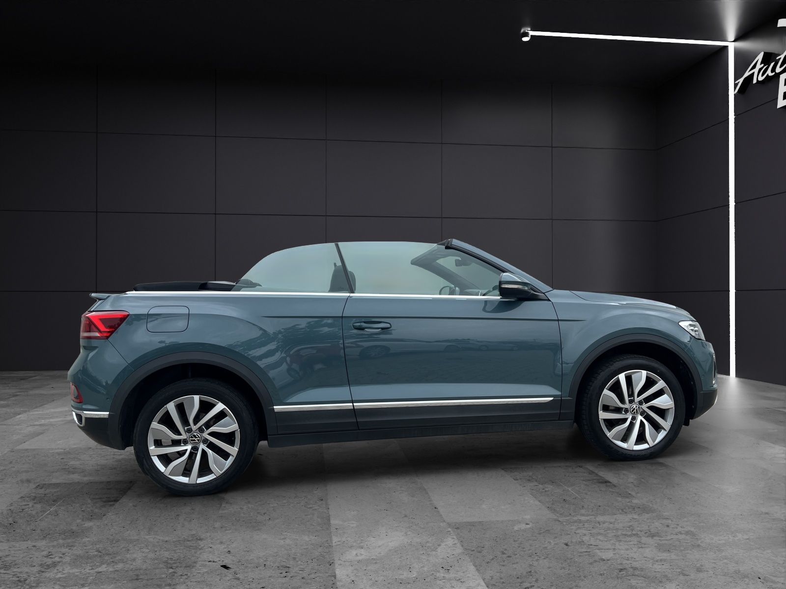 Fahrzeugabbildung Volkswagen T-Roc Cabriolet TSI Style LEDplus Navi AID ACC R