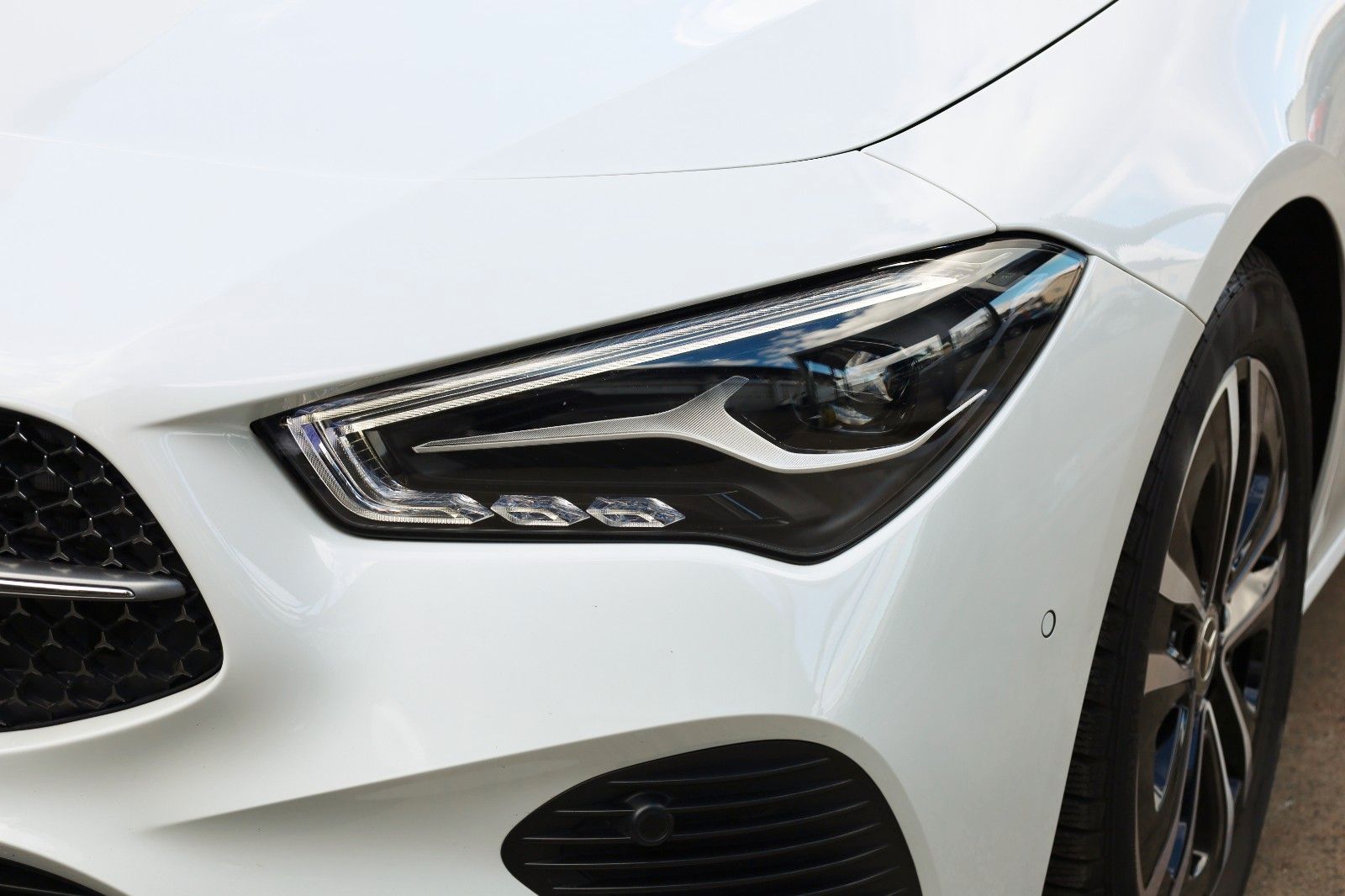 Fahrzeugabbildung Mercedes-Benz CLA 200 d Coupè,T.Leder,Navi,Kamera,SH,Facelift!