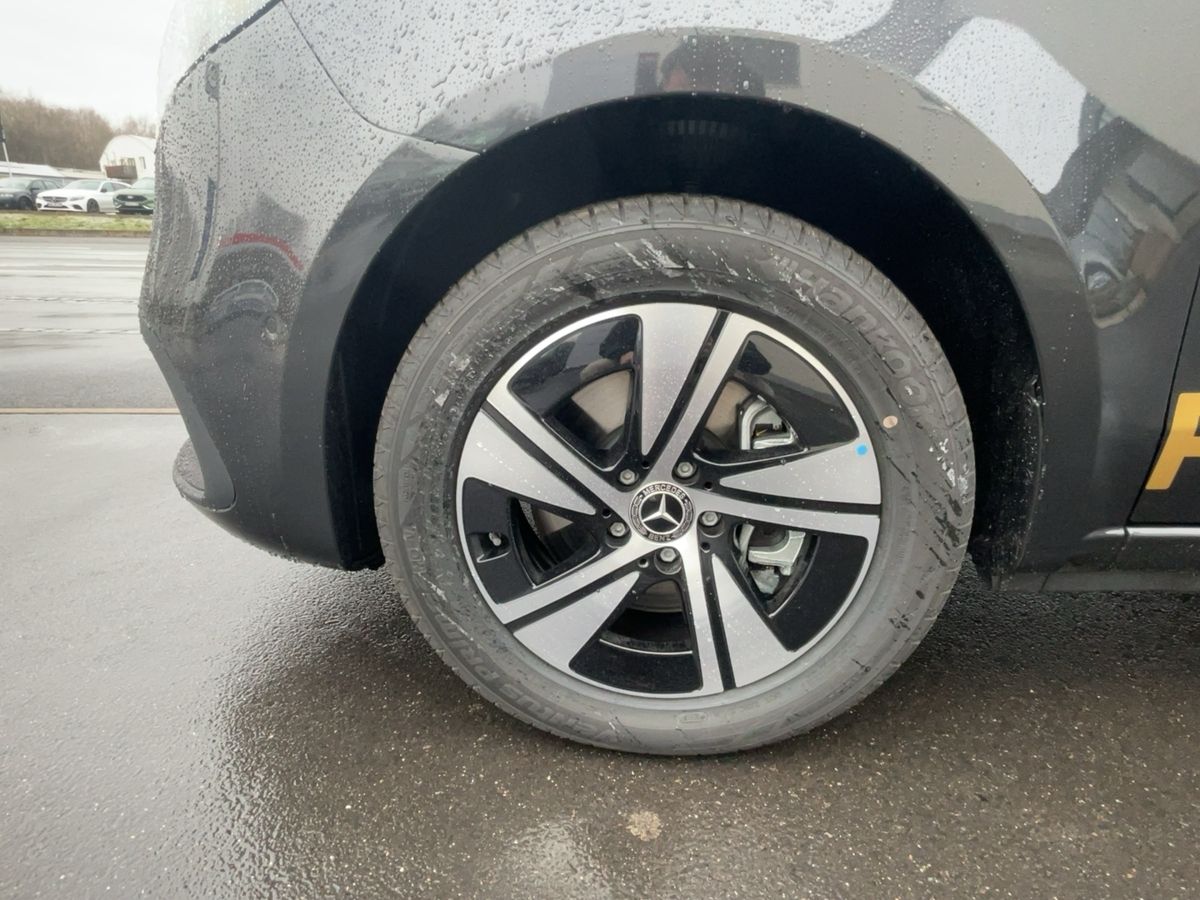 Fahrzeugabbildung Mercedes-Benz V 250 d lang Navi/Facelift/MBUX/Kamera/DAB/Totw.