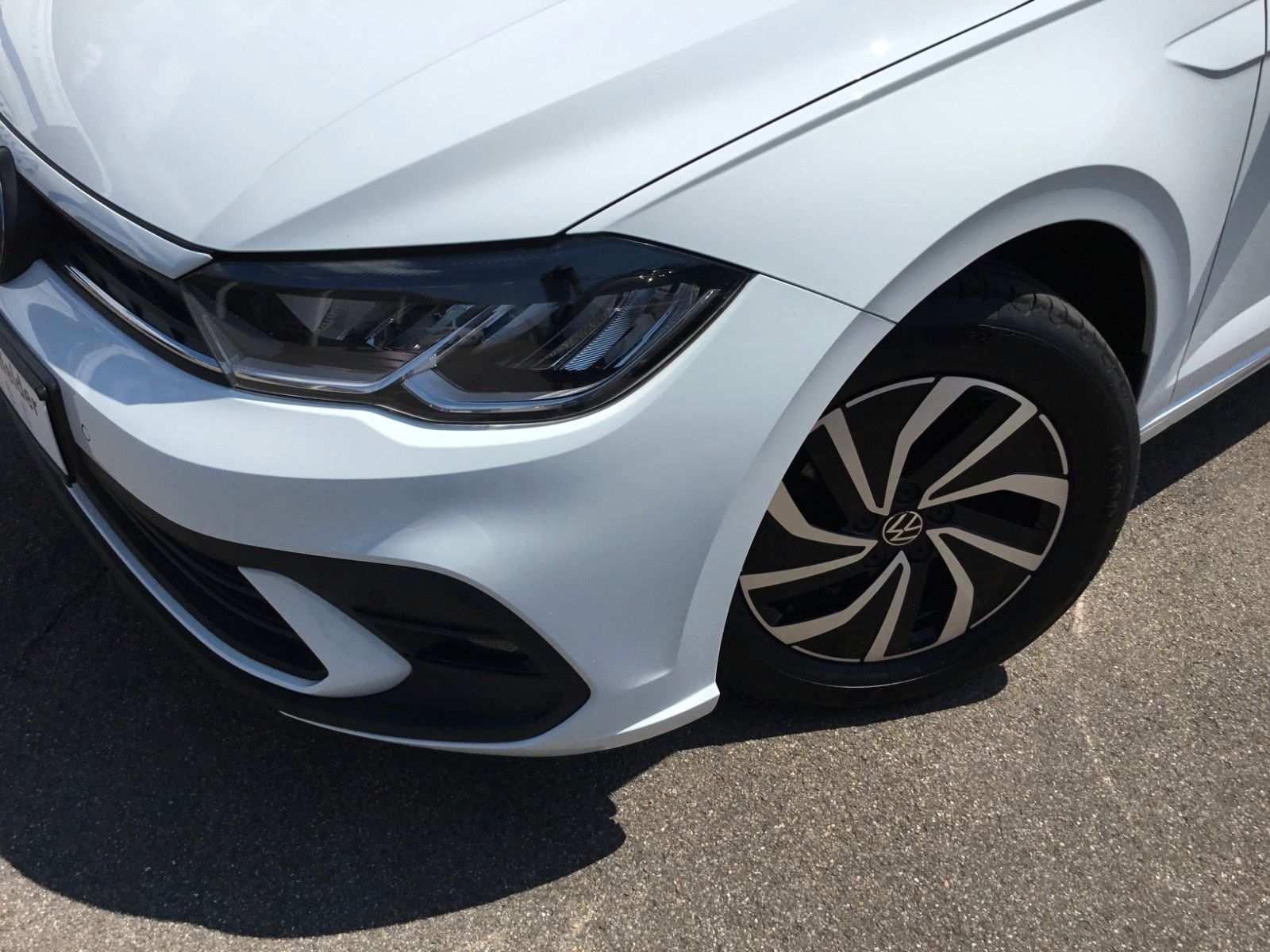 Fahrzeugabbildung Volkswagen Polo 1.0 TSI Life+LED+Sitzheizung+AppConnect