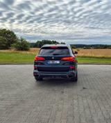 BMW X5 M50 M50i - Pano - Laser - Massage - BMW X5 M50 mit Benzin-Antrieb: Automatik