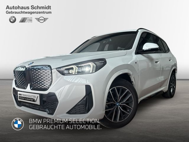 BMW iX1 eDrive20 *M Sportpaket*18"*Navi*DAB*Adapt.LE