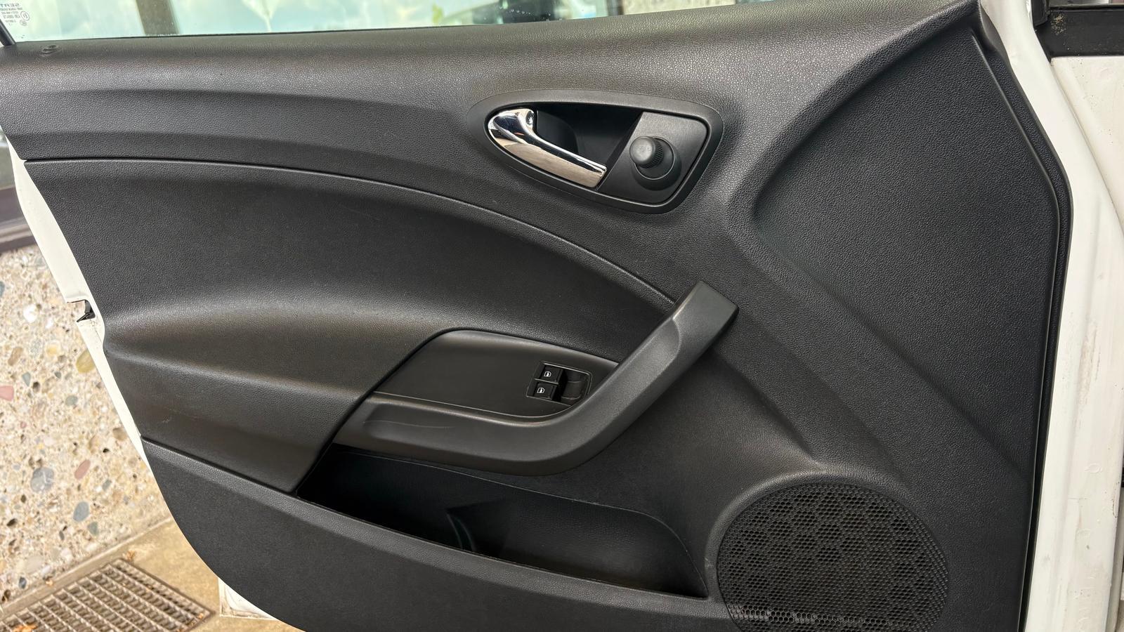 Seat IBIZA REFERENCE 5-TÜRER KLIMA PDC SERVICE-NEU