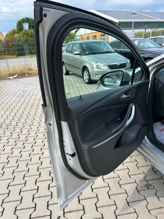 Car Image 27