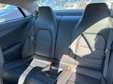 Mercedes E 250 - 8