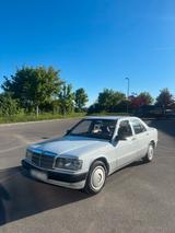 Mercedes-Benz Mercedes 190D W201  125tkm  H-Kennzeiche... - Mercedes-Benz 190 Gebrauchtwagen in Stuttgart