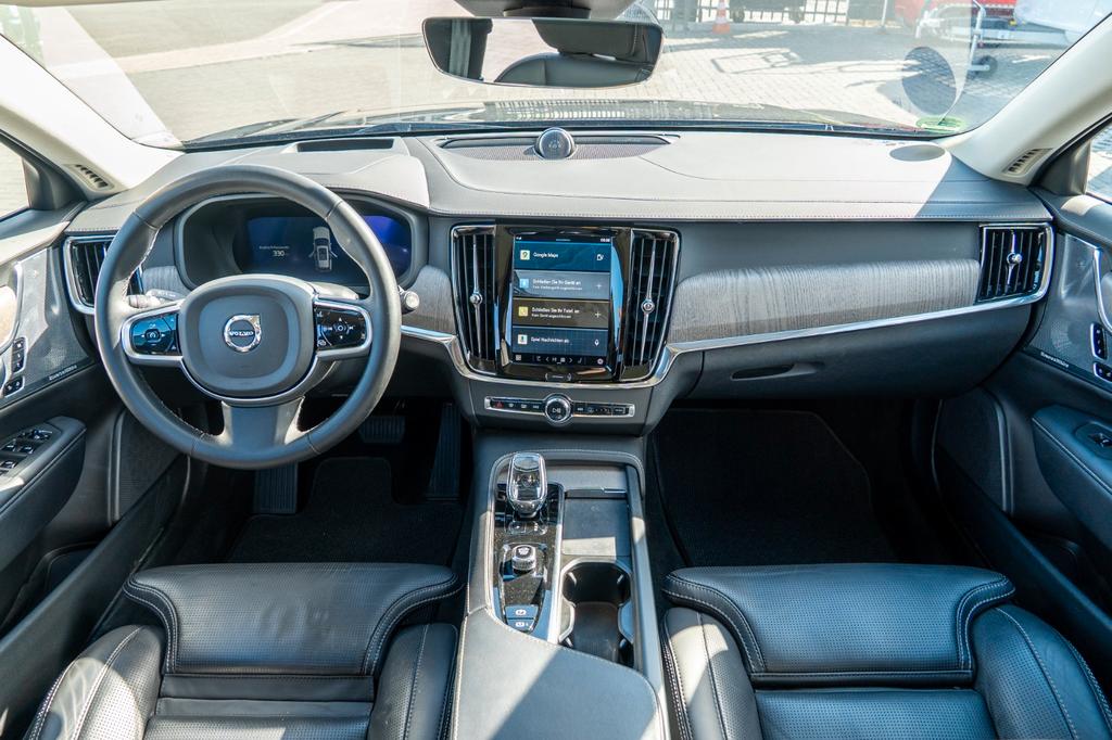 Volvo V90 Cross Country