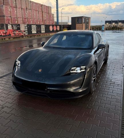 PORSCHE Porsche Taycan 4S