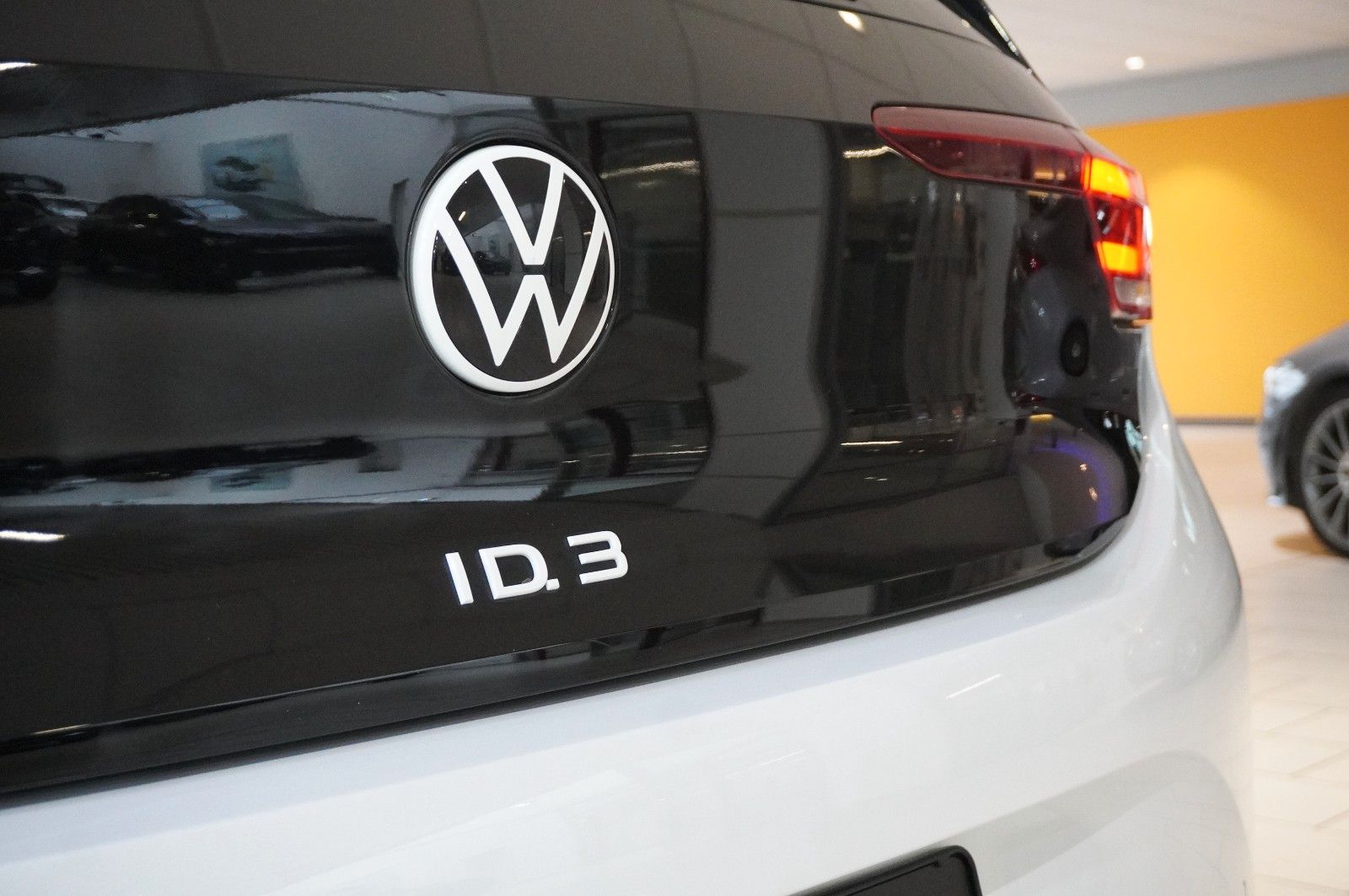 Fahrzeugabbildung Volkswagen ID.3 Pure PERFORMANCE NAVI/LED/VIRTU./PDC/DAB+