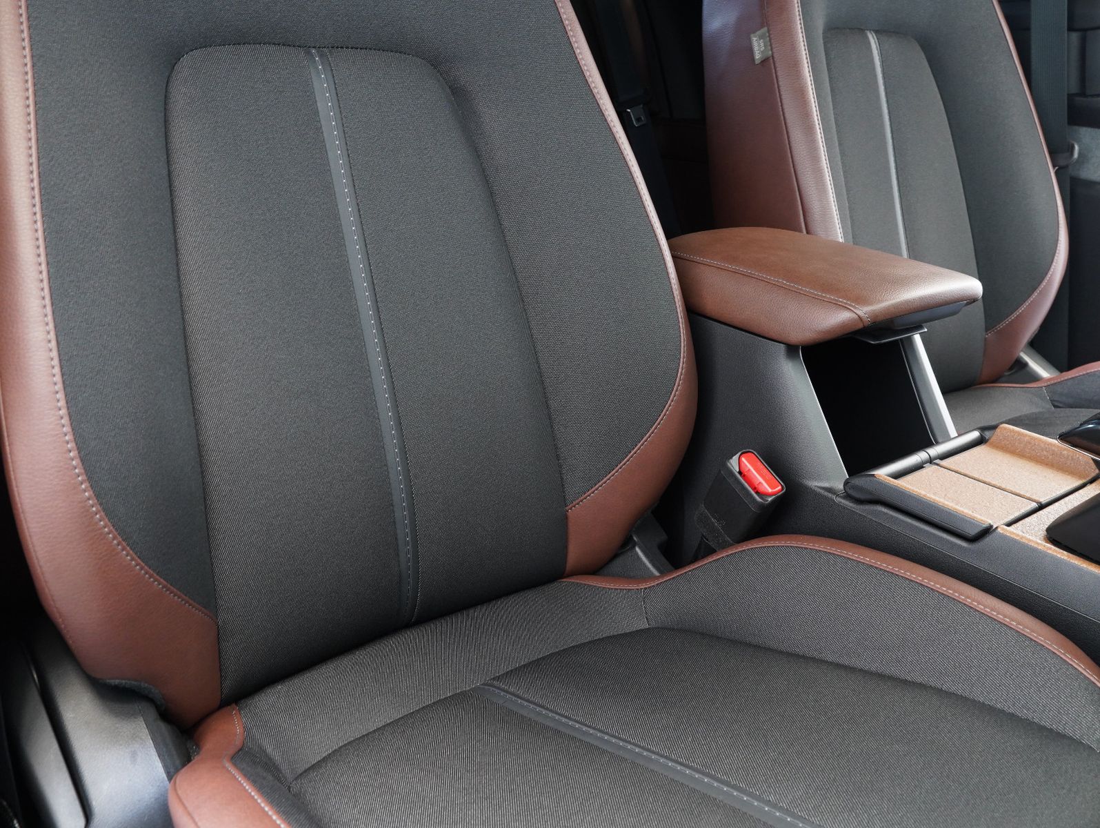 Fahrzeugabbildung Mazda MX-30 e-SKYACTIV Advantage