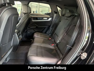 Porsche Cayenne - 11