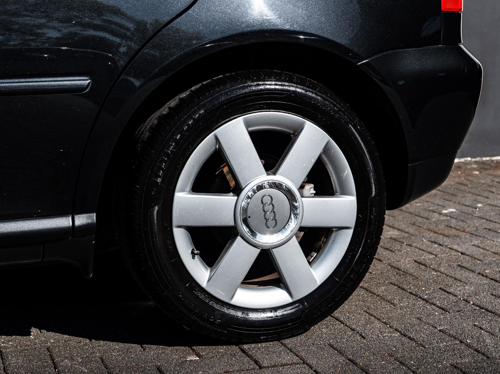 Audi A3 1.8T 132kW LEDER SAFRANGELB NAVI PLUS