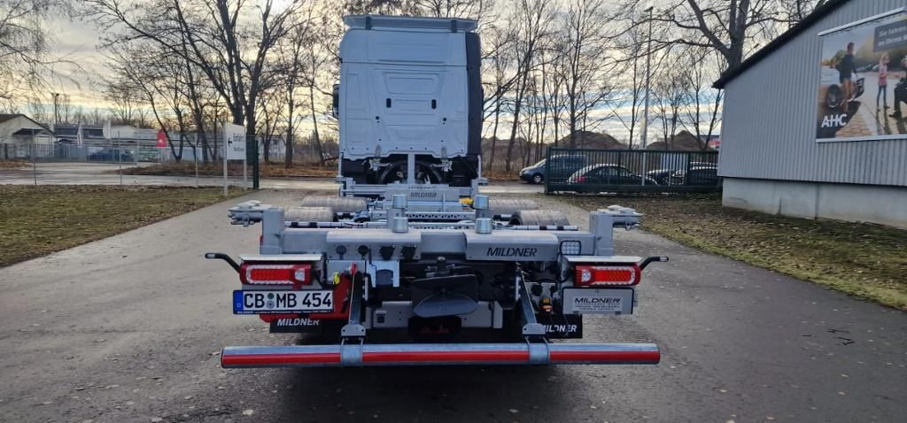 Fahrzeugabbildung Mercedes-Benz Actros 2545 L Wechselbrücke Mildner 1.120-1.320