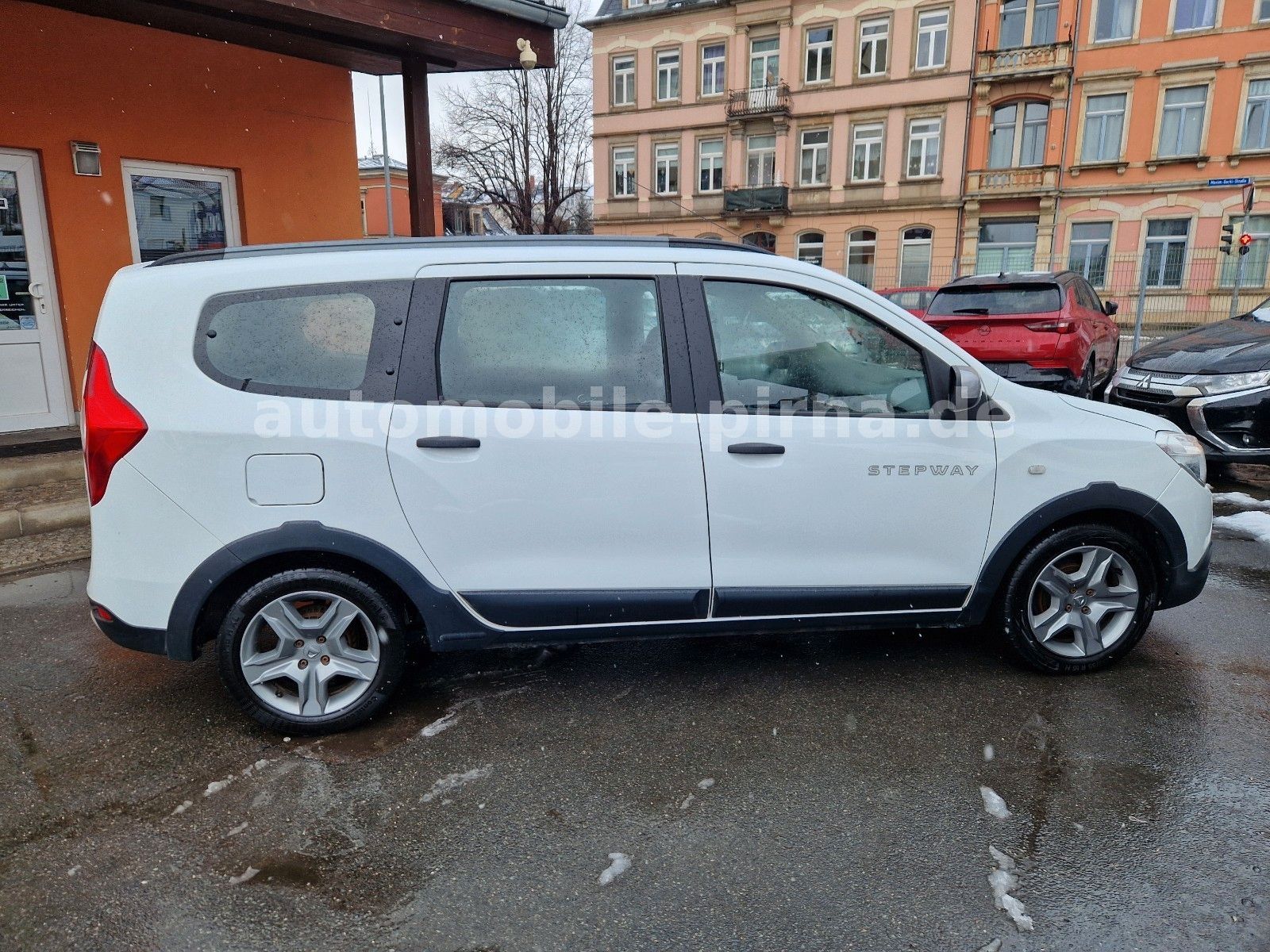 Lodgy Stepway 1.6 SCe 7-SITZE, 1.HD+NAVI/SHZ/PDC
