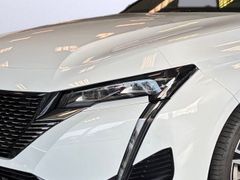 PEUGEOT 308 SW GT Plug-In Hybrid Leder Navi Pano Kamera