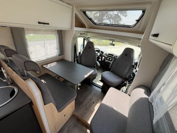 Sunlight Adventure T 67 8G Autom. TV Paket Combi 6E