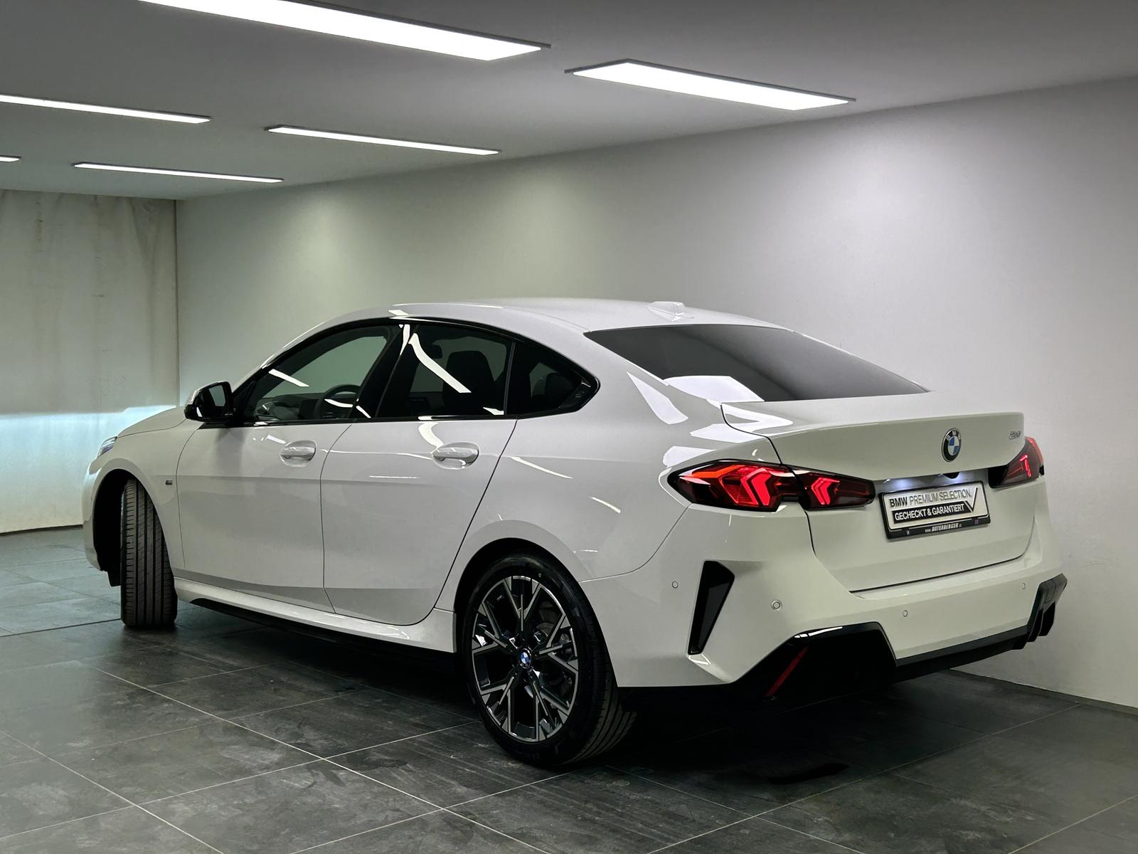 BMW 220 Gran Coupé M Sportpaket Harman/Kardon Head-U