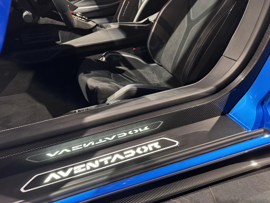 Lamborghini Aventador