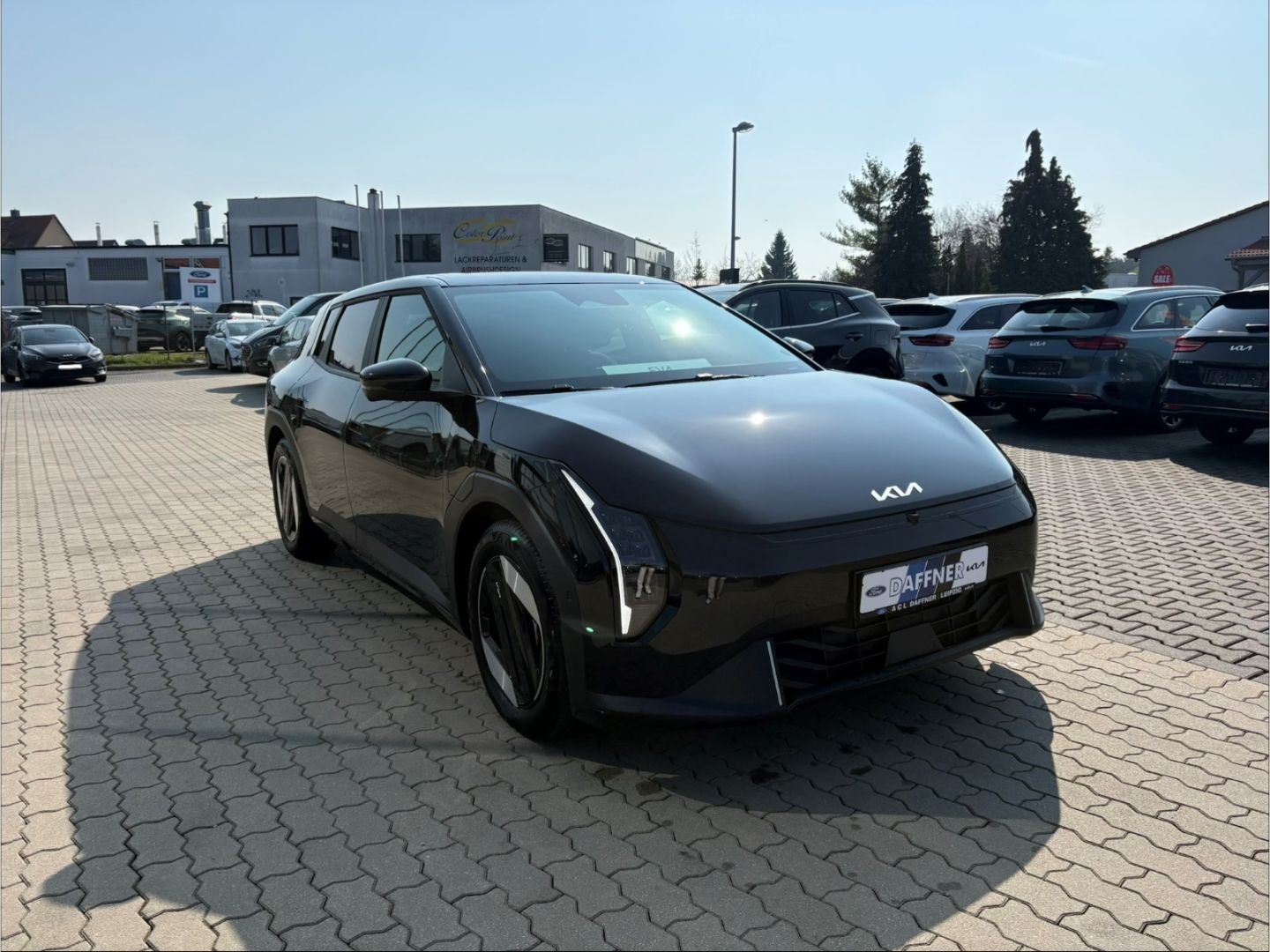 Fahrzeugabbildung Kia EV4 150 kW Earth NotBremsAss Leder 360°Kamera