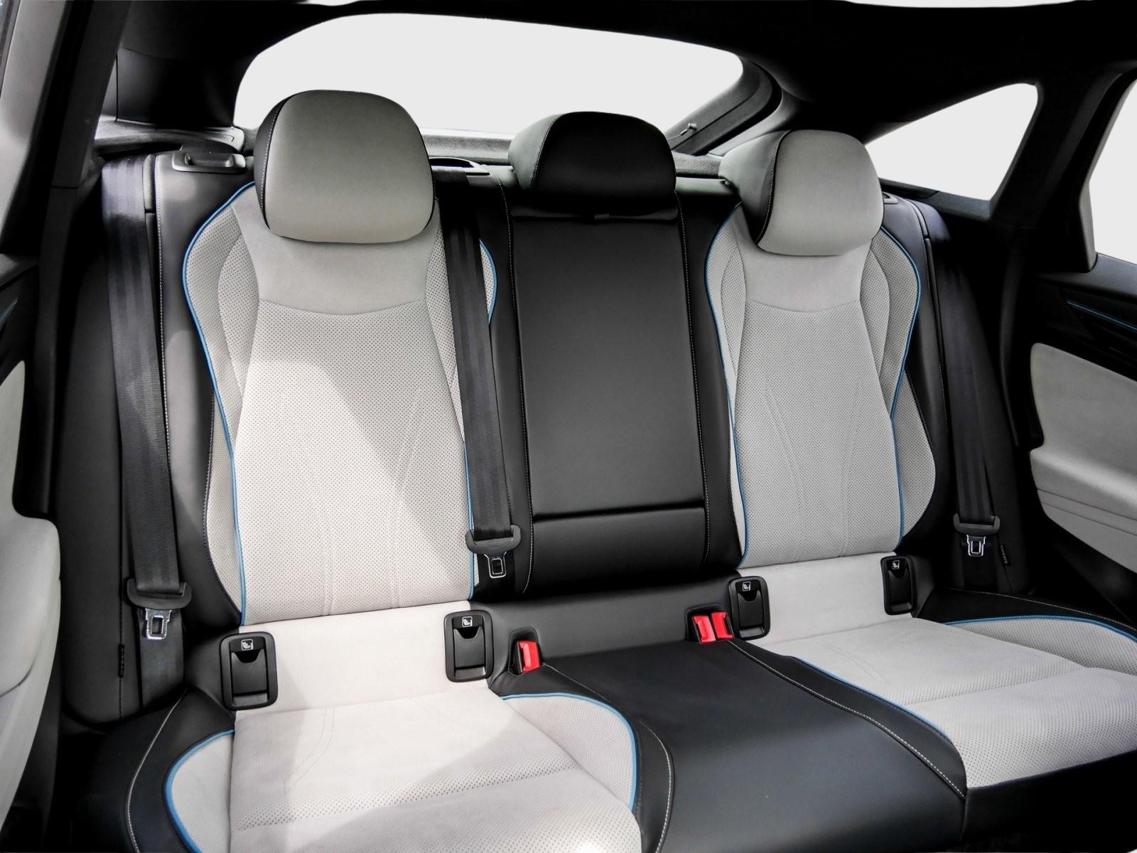 Volkswagen ID.7 Pro IQ.Light Navi Headup Harman AreaView Ke