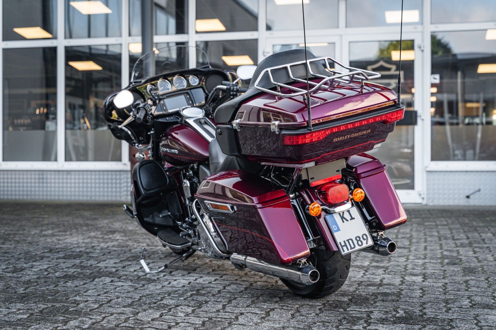 Fahrzeugabbildung Harley-Davidson E-Glide Ultra 103 cui FLHTKL  - Kesstech -