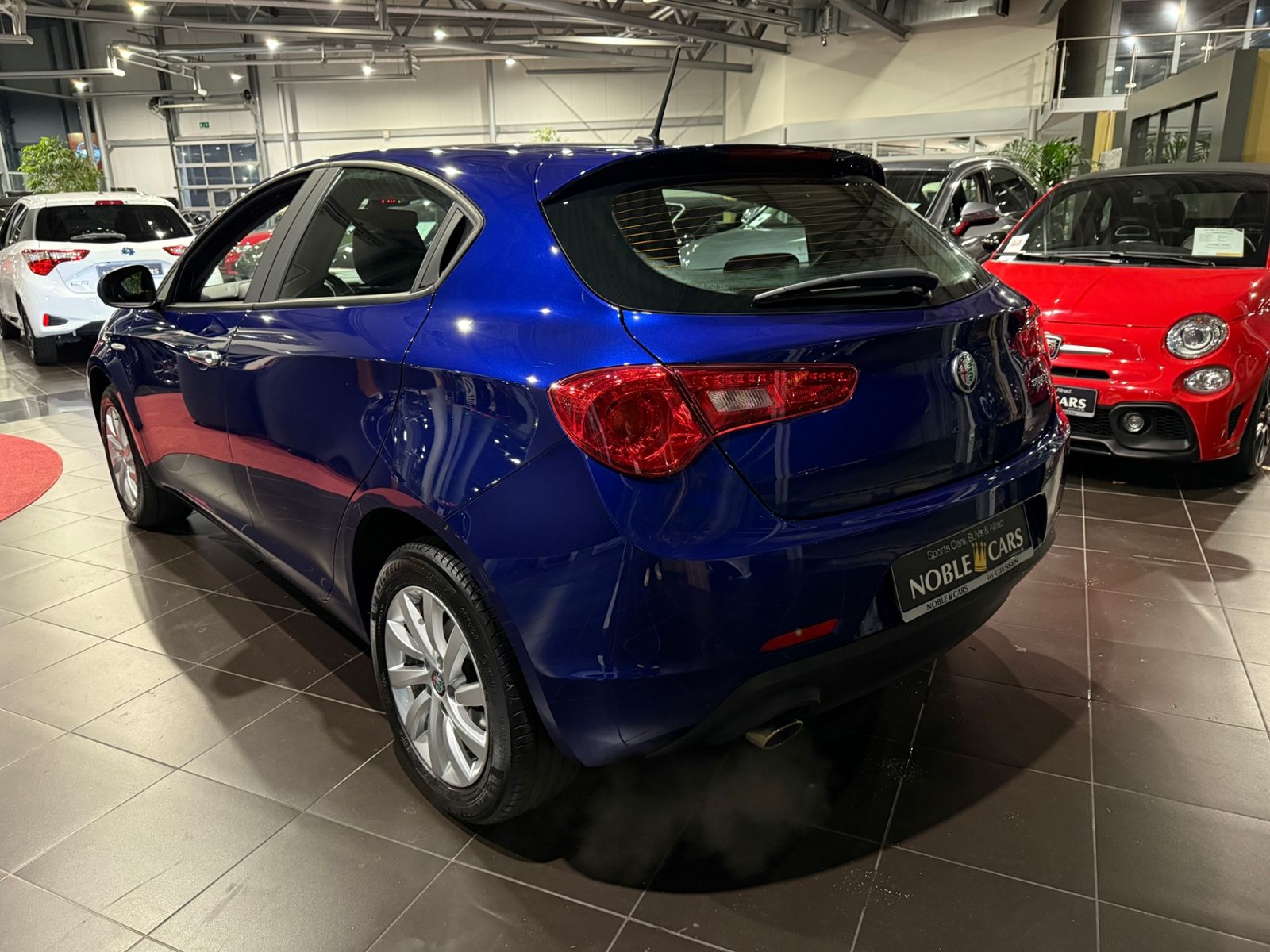 Fahrzeugabbildung Alfa Romeo Giulietta 1.4 TB KLIMA NAV 16"-ALU