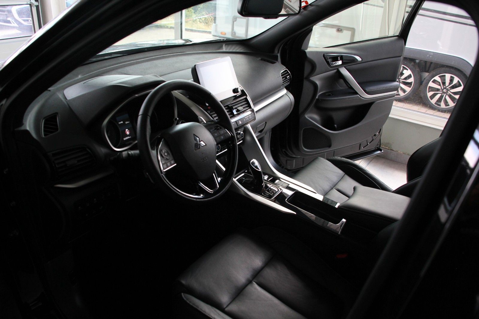 Fahrzeugabbildung Mitsubishi Eclipse Cross Top PHEV AHK