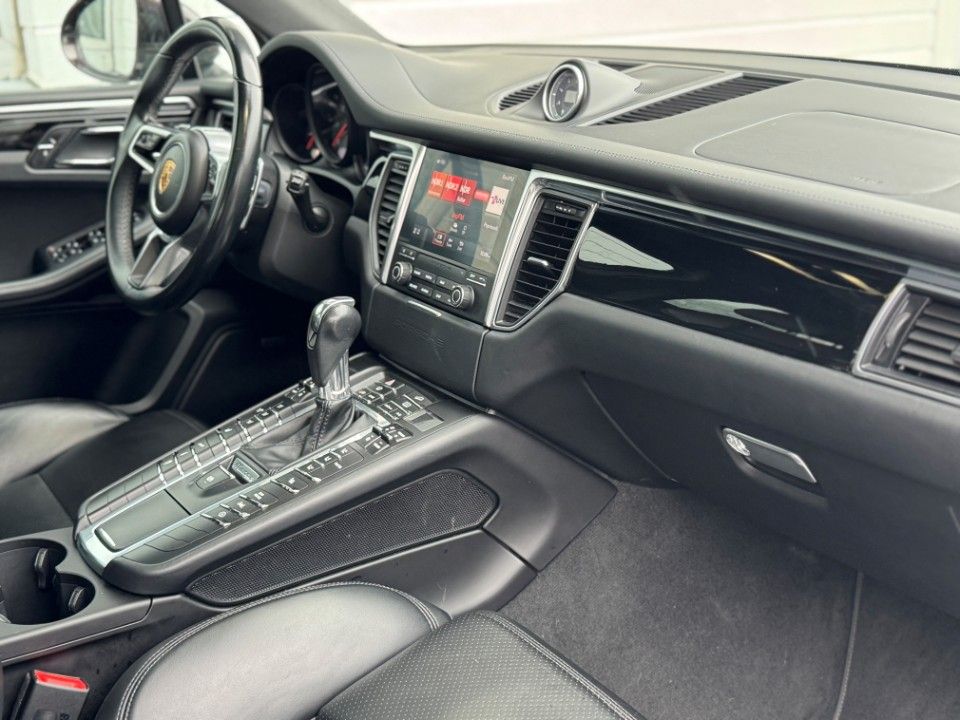 Fahrzeugabbildung Porsche Macan S 18er Pano Bi-Xenon PDLS DAB+ ...